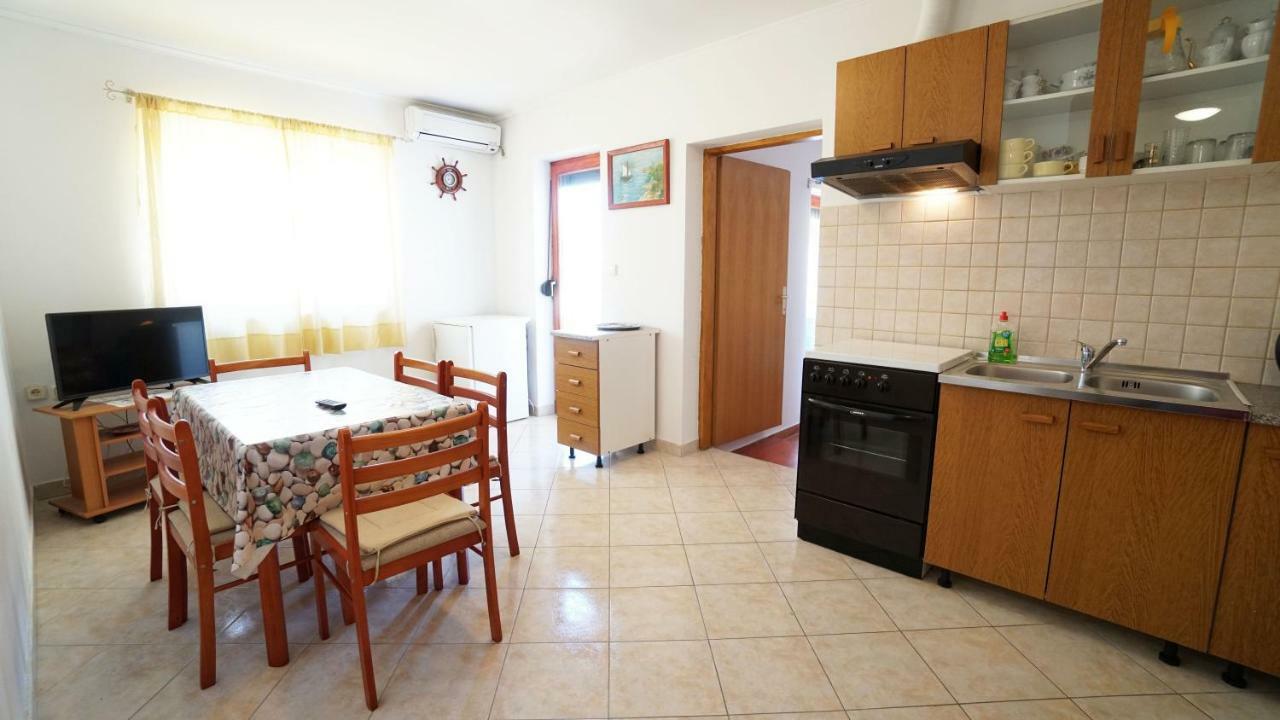 Apartments Roberta Kožino Εξωτερικό φωτογραφία