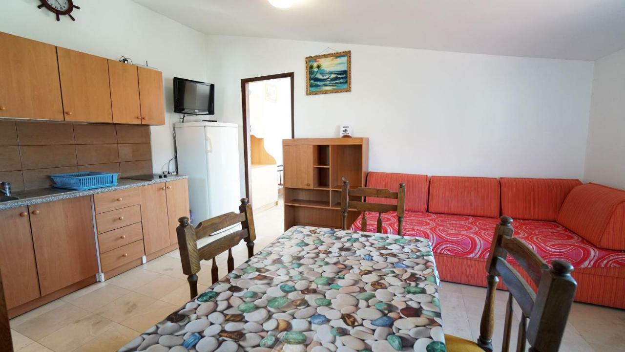 Apartments Roberta Kožino Εξωτερικό φωτογραφία