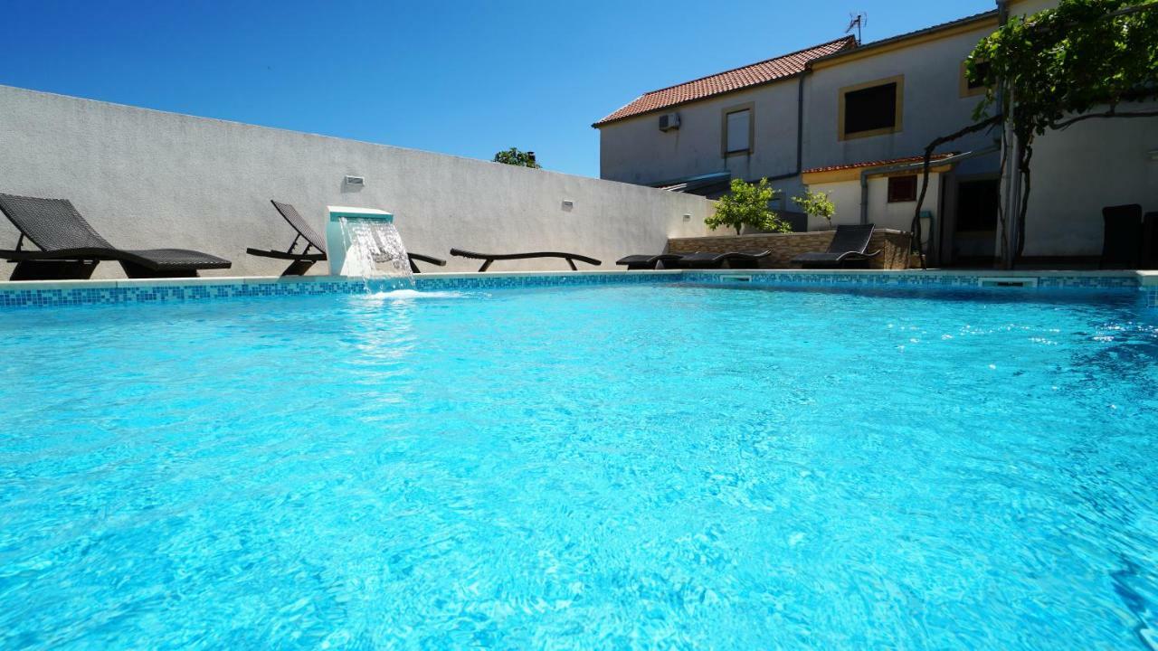 Apartments Roberta Kožino Εξωτερικό φωτογραφία